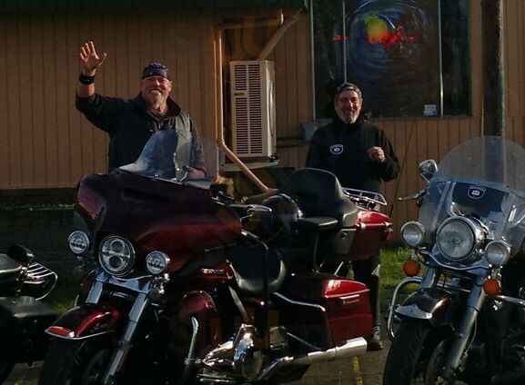 Knotty Pine Bar & Grill