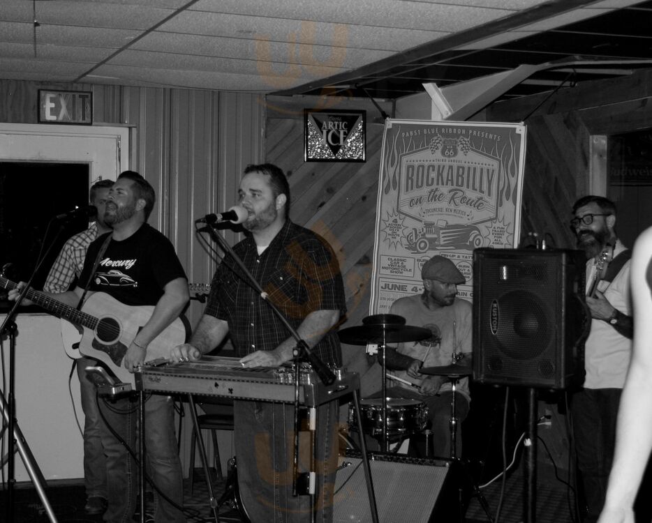 Mo's Pub And Grill