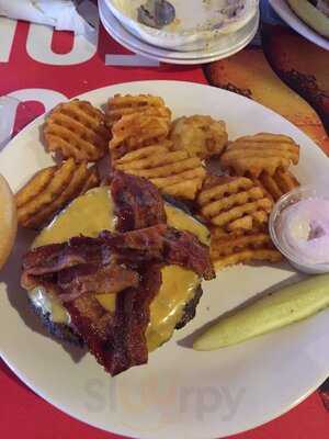 Neighbors Eatery & Saloon On The Rum