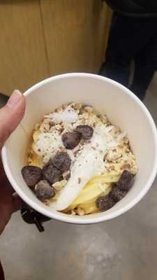 Menchie's Frozen Yogurt