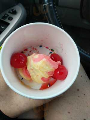 Menchie's Frozen Yogurt