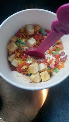 Menchie's Frozen Yogurt