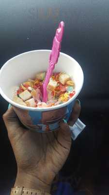 Menchie's Frozen Yogurt