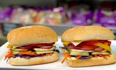 Organic Roots Market & Deli