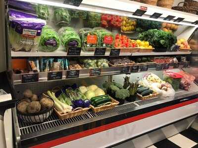 Organic Roots Market & Deli