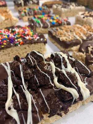 Maxwells Chocolates & Ice Cream