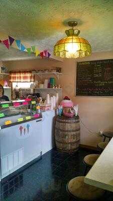 Frank's Old Fashioned  Ice Cream Parlour