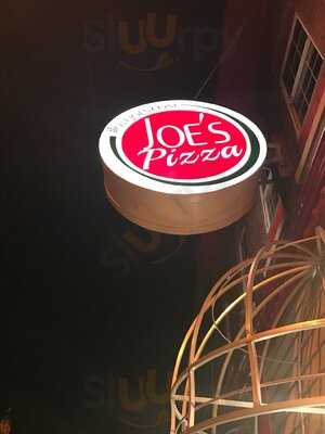 Joe's Pizza