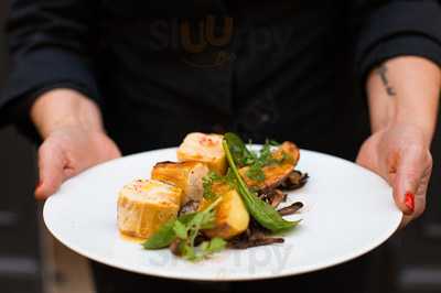 Paris Family Restaurant