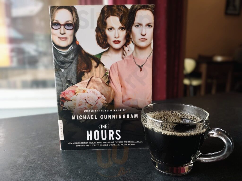 Emporium Wines & Underdog Cafe