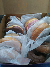 Frosty’s Donuts & Coffee Shop