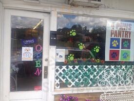 12 Paws Pet Bakery