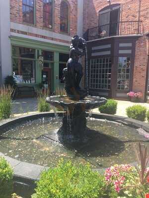 Sweetwater Gourmet Deli & Bar