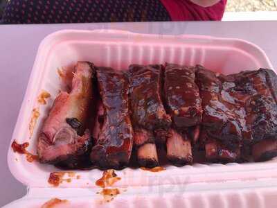 Two Neanderthals Smokin Bbq