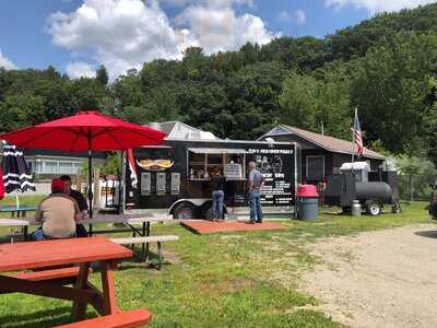Two Neanderthals Smokin Bbq