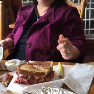 Lincross Roast Beef And More