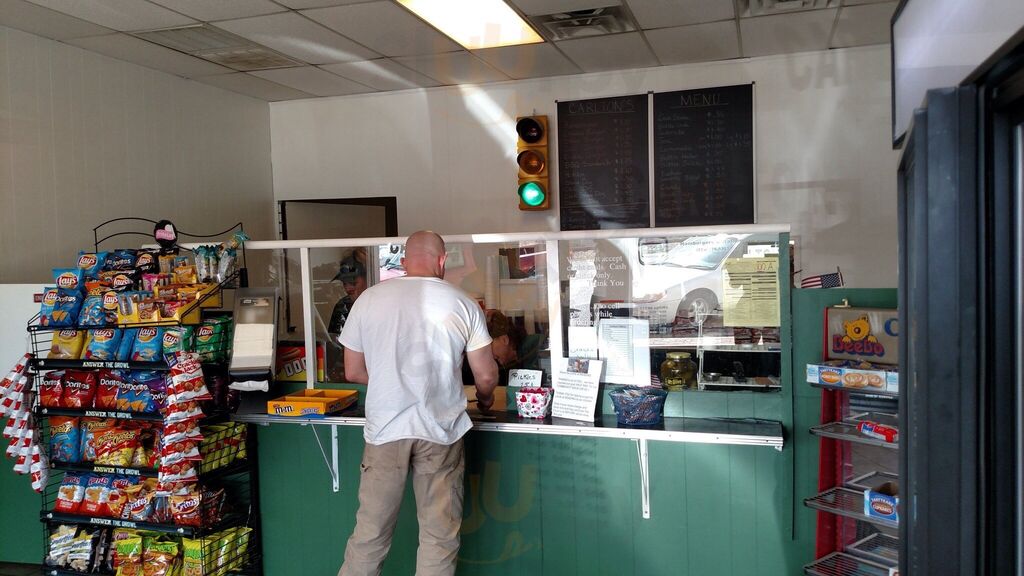 Carlton's Hamburgers And Hotdogs