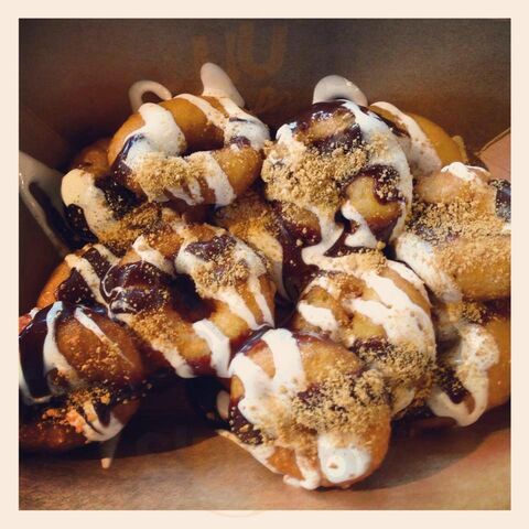 Sugar Lips Mini Donuts