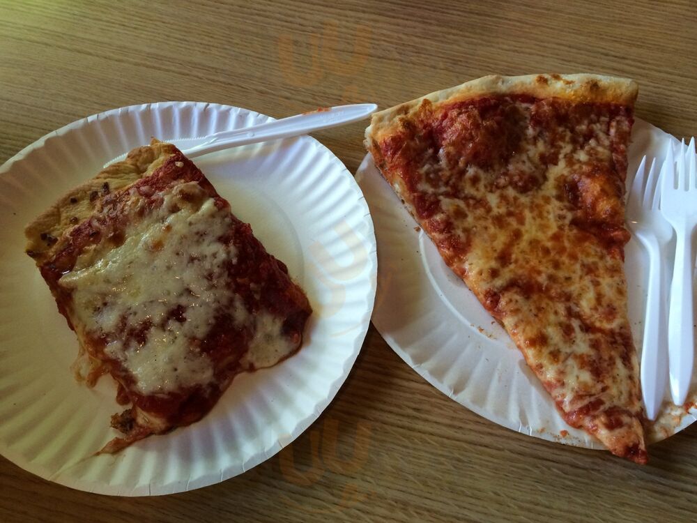 Cesari's Pizza
