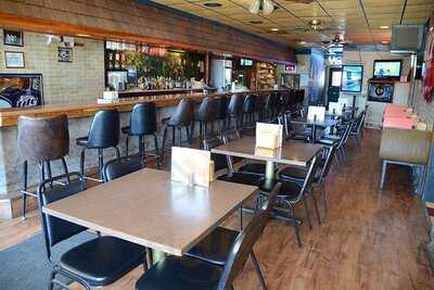 Leamen's Bar And Grill