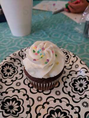 Mama C's Buttercream & Sprinkles