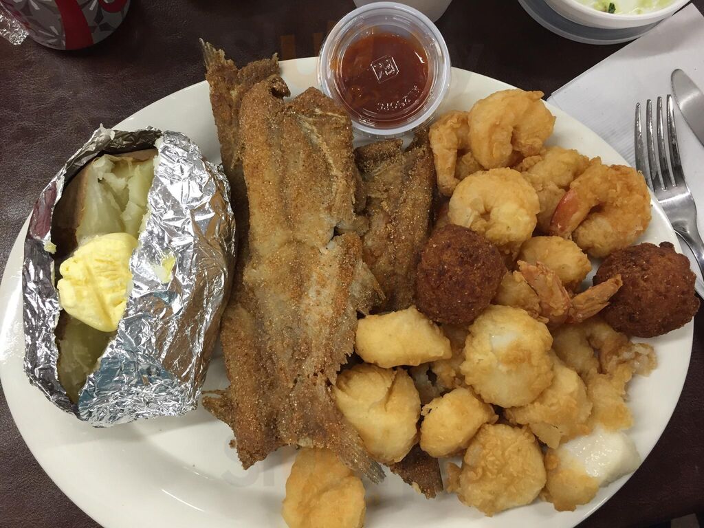 Creekside Catfish & Caterers