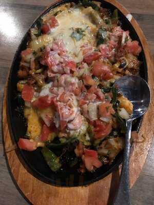 Hola Restaurante & Tequila Bar