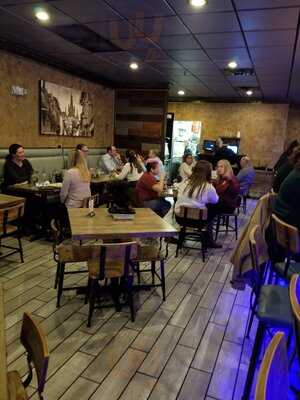 Hola Restaurante & Tequila Bar