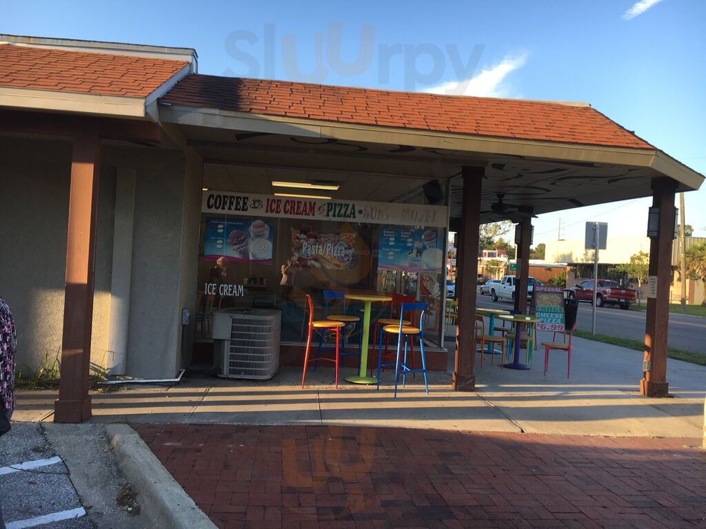 Julia's Midtown Cafe