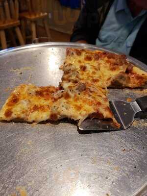 Log Tavern Pizza Co.