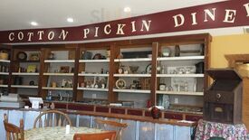 The Cotton Pickin' Inn