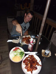 Mountain Creek Hideaway And Grille