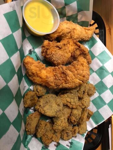 Chalet Sports Bar & Grill