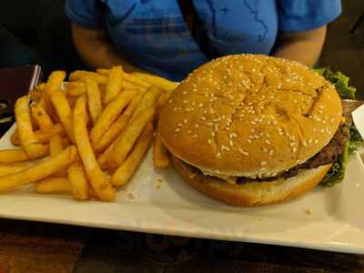 The 4th Jug / Papa Jug's Pizza