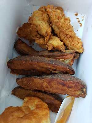 Lee's Famous Recipe Chicken