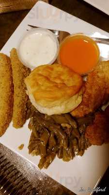 Lee's Famous Recipe Chicken