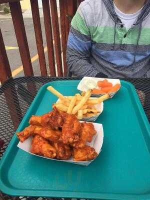 Willy's Wings