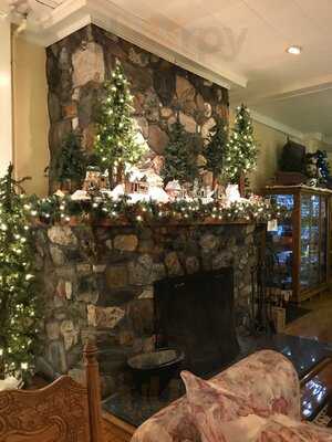 Fullerton Inn Restaurant