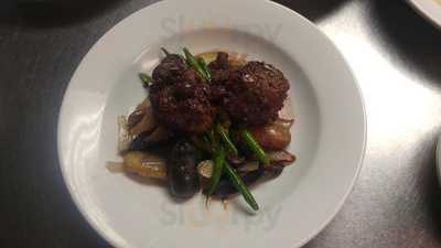 The Stone Hearth Inn And Eatery