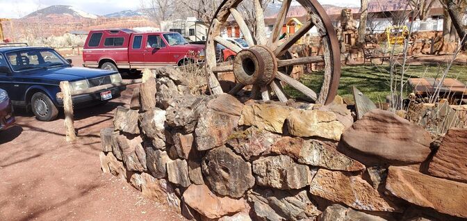 Capitol Reef Inn & Cafe