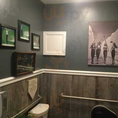 Roundabout Burgers And Dogs