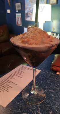34 East Lounge
