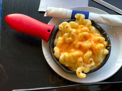 Crewitts Creek Kitchen & Bar