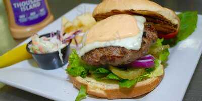 Loose Moose Bar & Grill