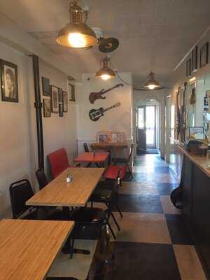 Angelo's Pizza Grille