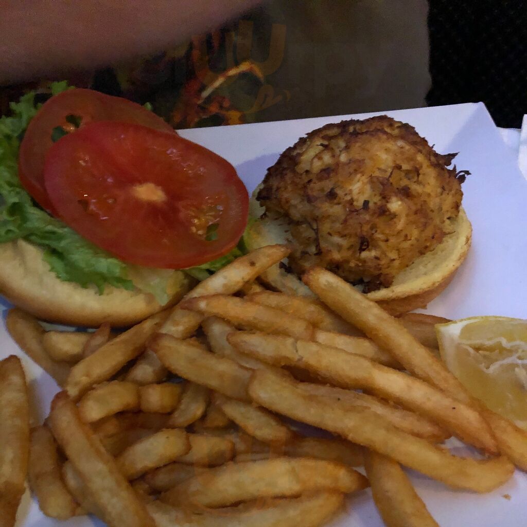 Looney's Pub Perry Hall