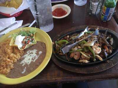 Mi Pueblo Mexican Restaurant