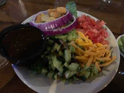 Hooley House Sports Pub & Grille