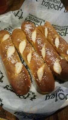 Hooley House Sports Pub & Grille