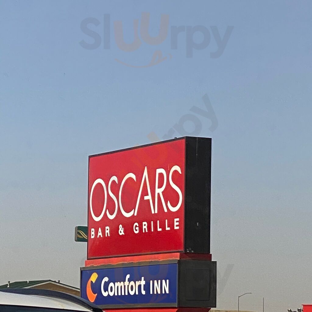 Oscar's Bar And Grille